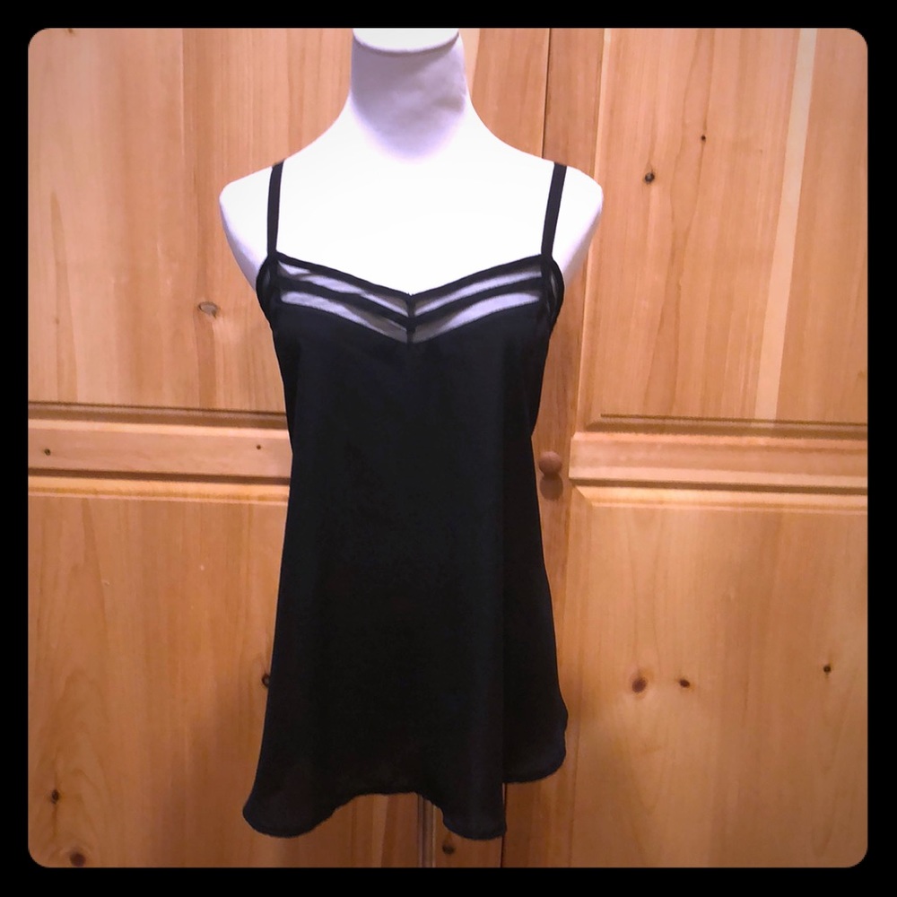 EUC Torrid size 00 flowy tank